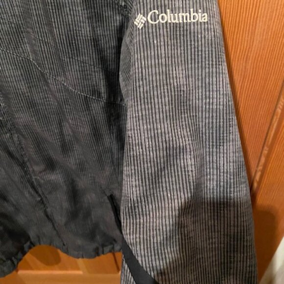 Columbia Gray Striped Women's Sz L Rain Jacket - Picture 4 of 9